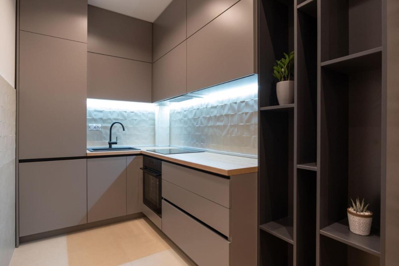 Apartment Aloha Требине Екстериор снимка