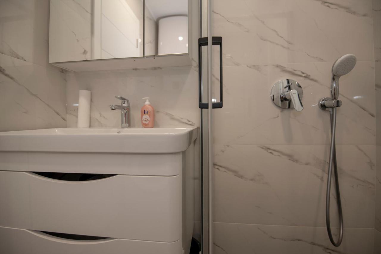 Apartment Aloha Требине Екстериор снимка