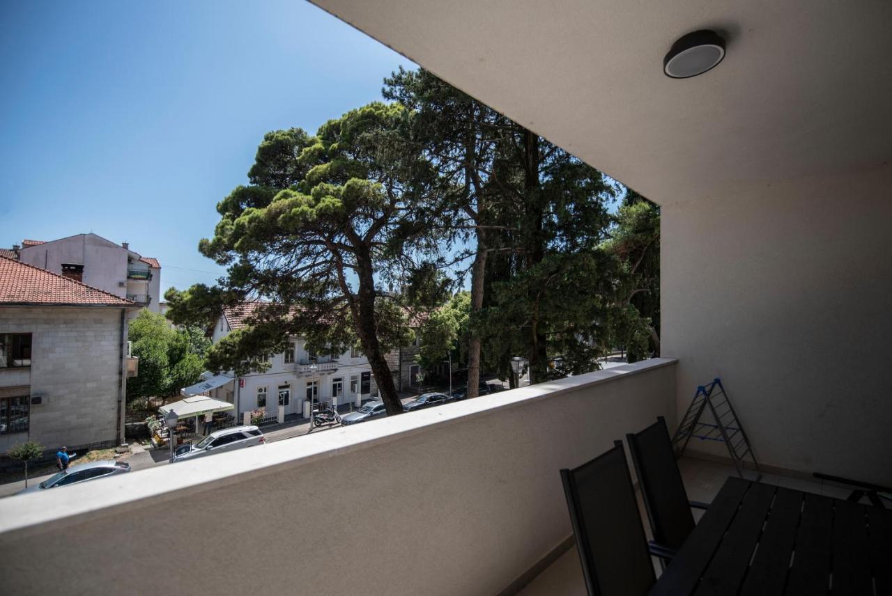 Apartment Aloha Требине Екстериор снимка